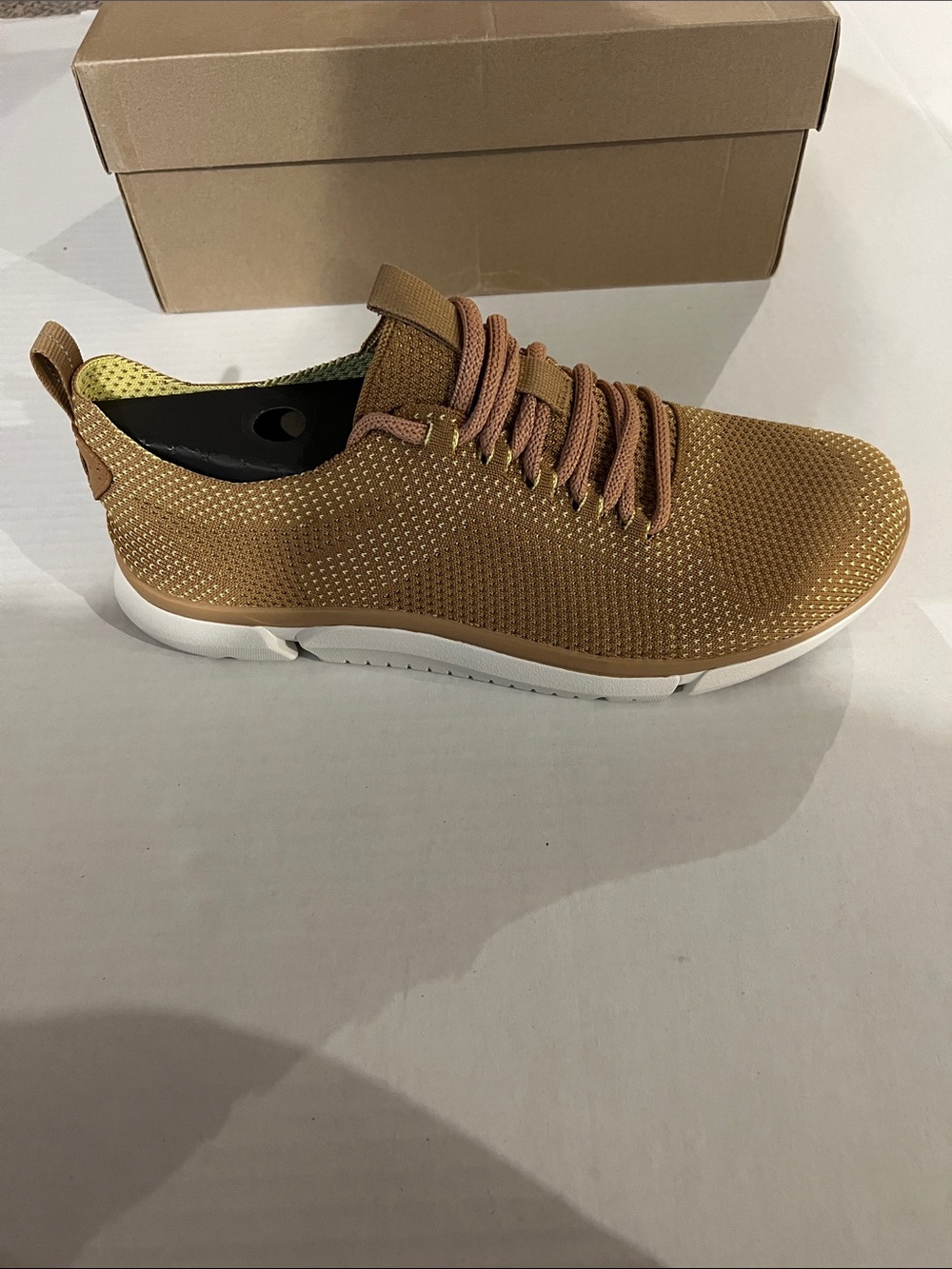 Clarks Men's Knit Sneaker in Tan and White with Yellow Lining